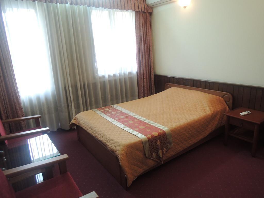 Army Guest House Ханой Экстерьер фото